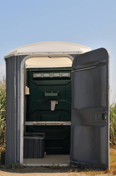 Best Luxury portable toilet rental  in Pine Castle, FL